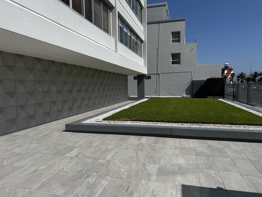 To Let 1 Bedroom Property for Rent in Mouille Point Western Cape